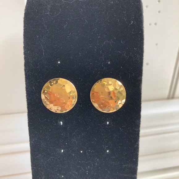Bloomingdale's Vintage (80's) Gold Tone Hammered Button Post Earrings Glamcore - Picture 5 of 7